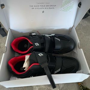 New in box peloton cycling shoes, size 44